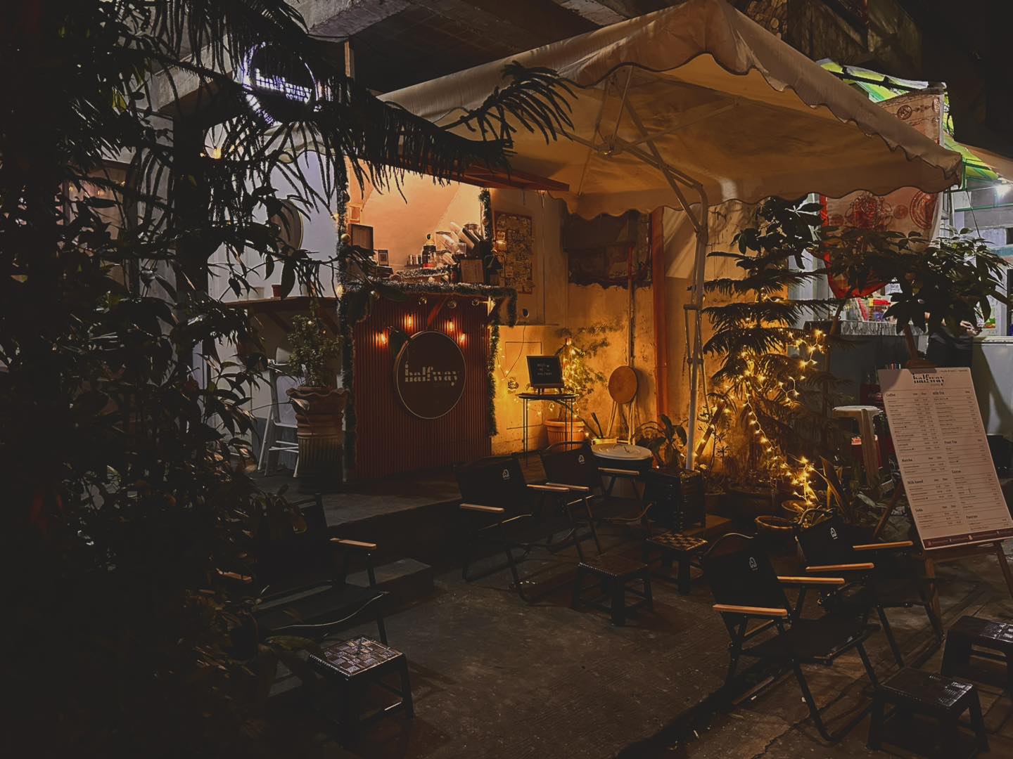 Halfway Coffee interior and drinks